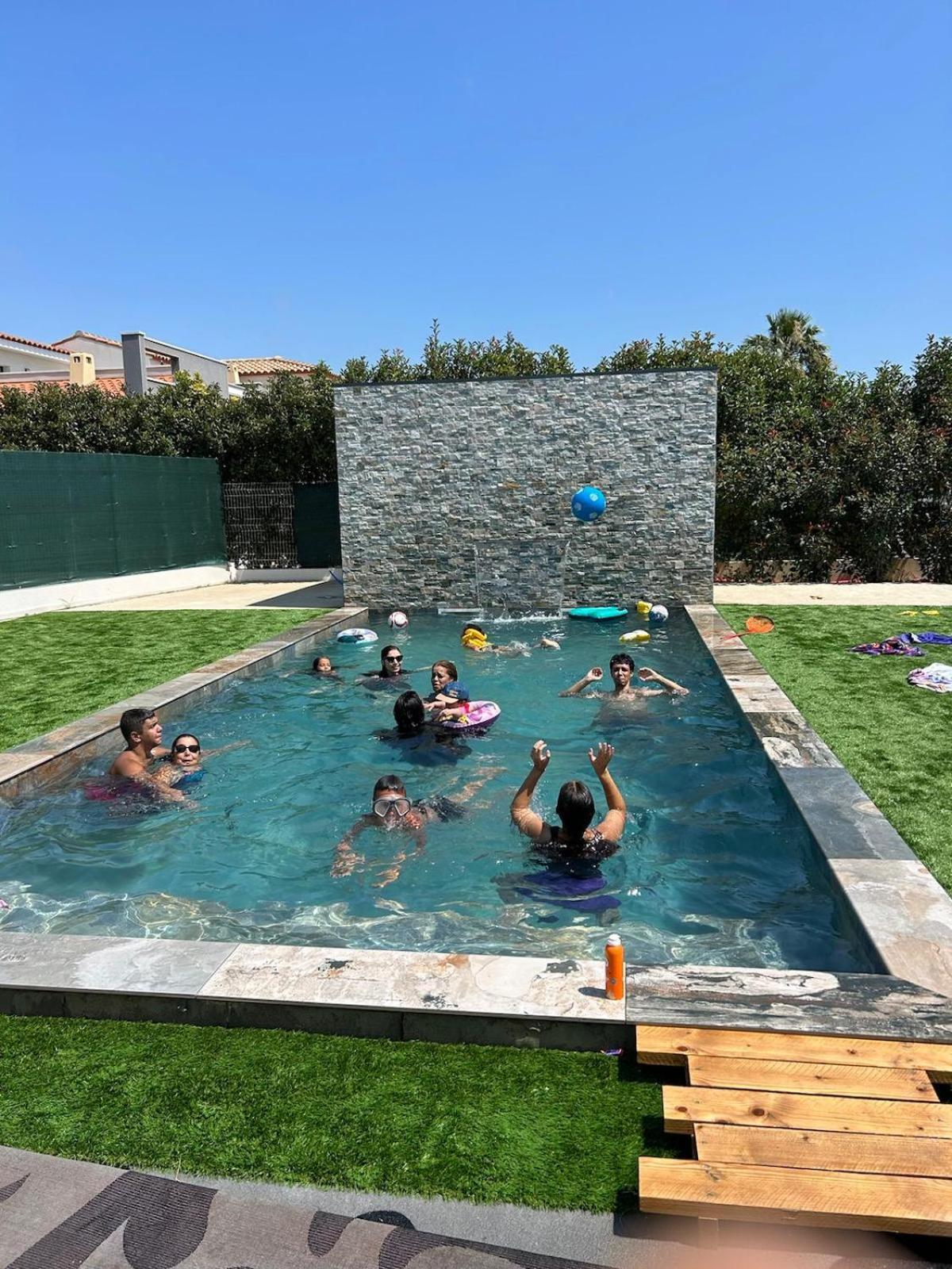 Grande Villa Avec Piscine Bompas  Zewnętrze zdjęcie